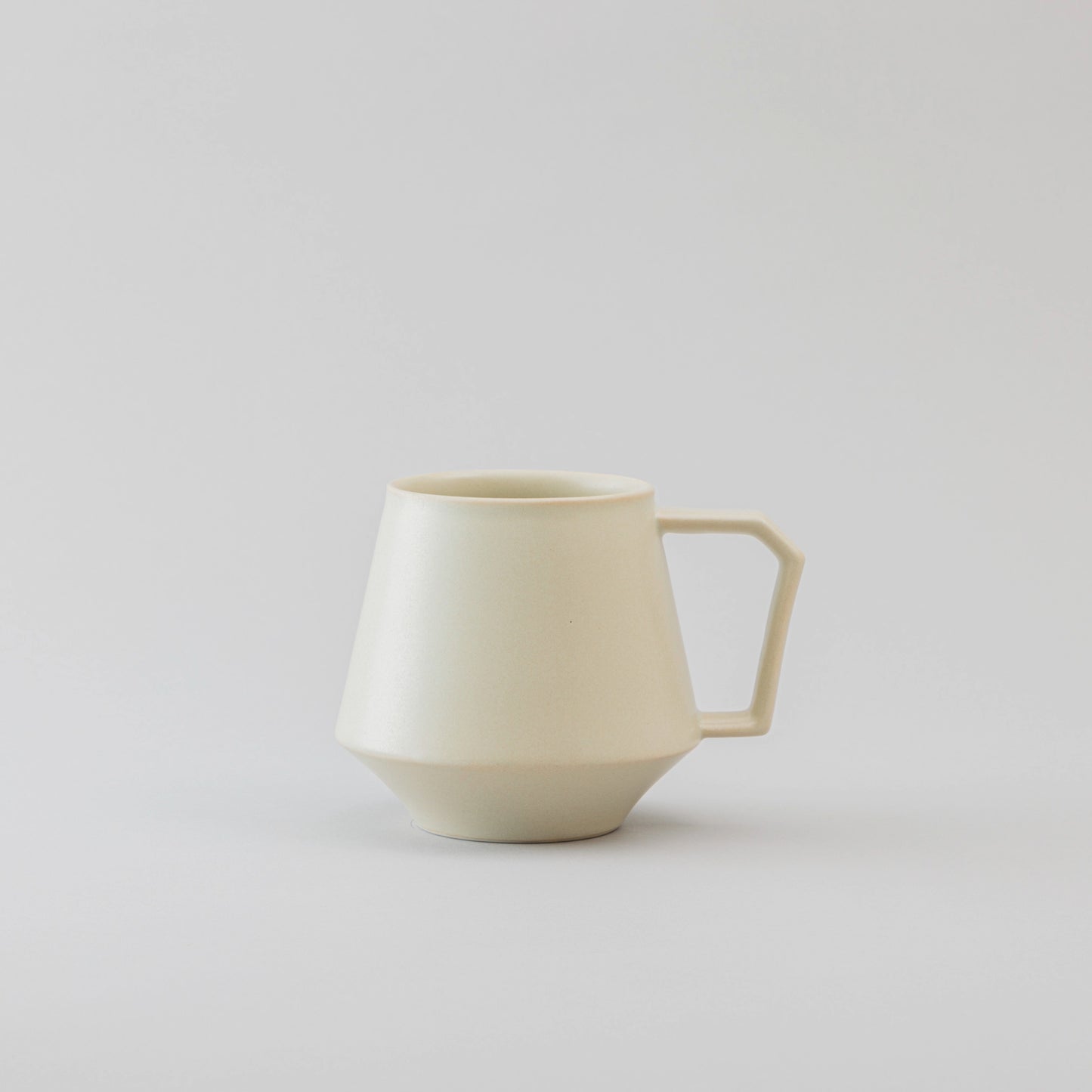 39Arita Mug
