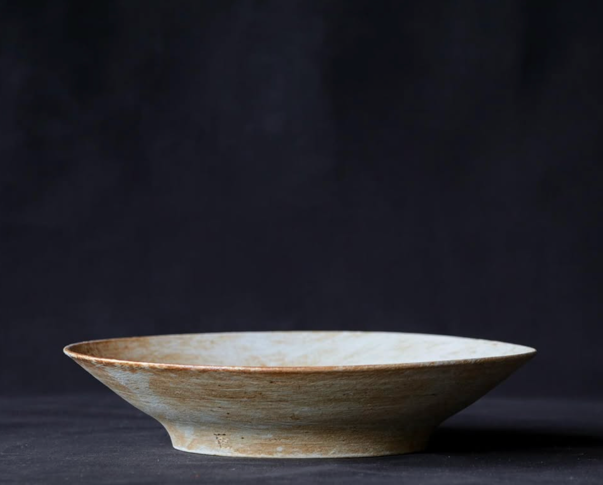 Hakeme Shallow Bowl