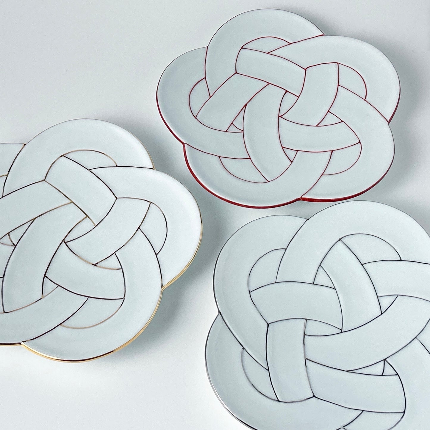 Plum Knot Large Plate