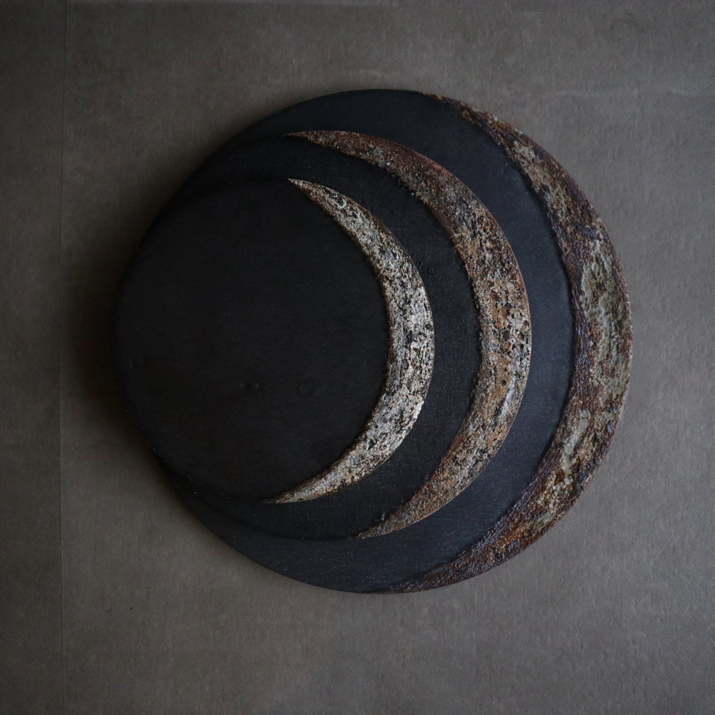Arasabi Black Moon Plates