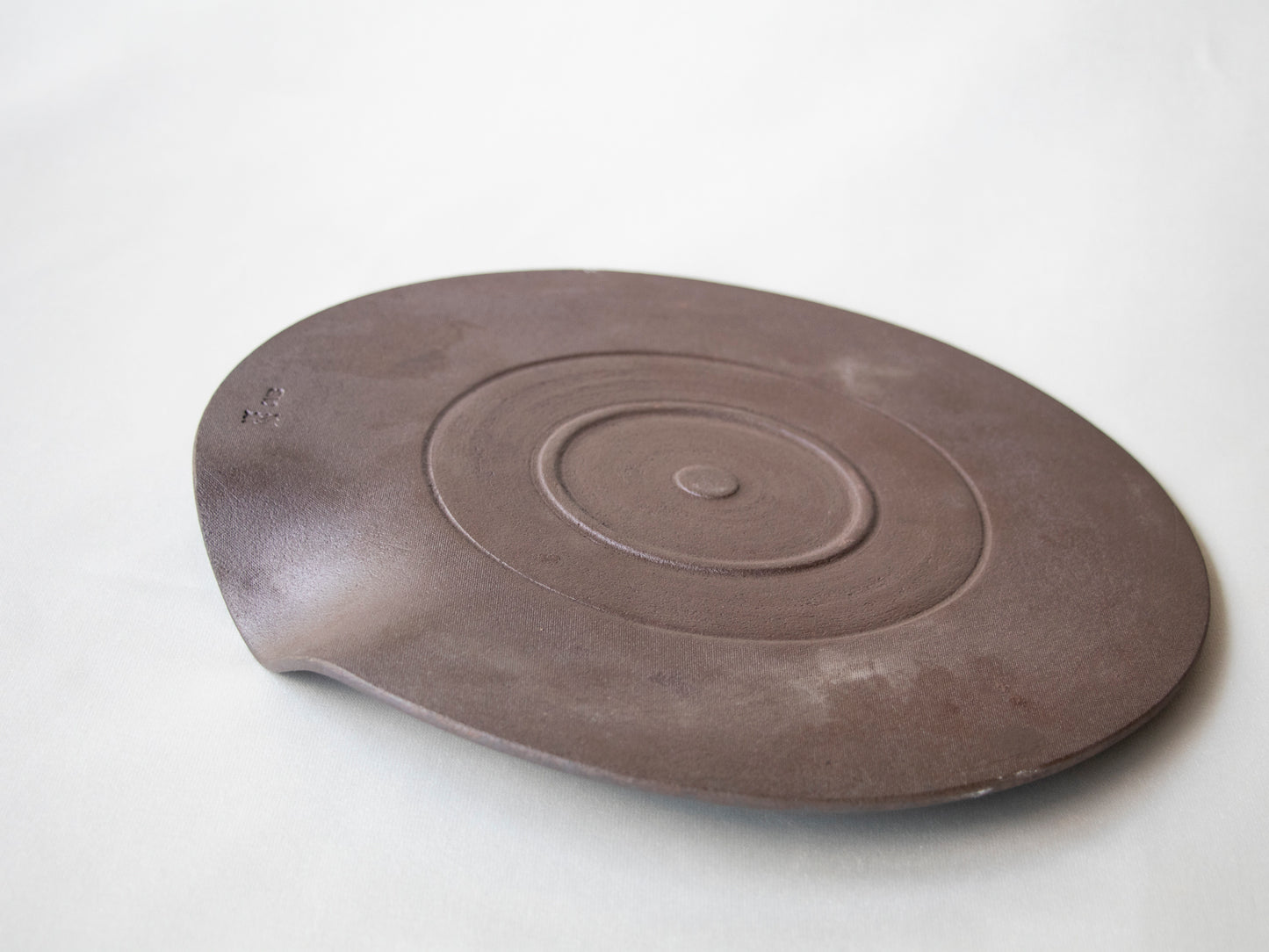 Blackware Round Flat Plates with Handle