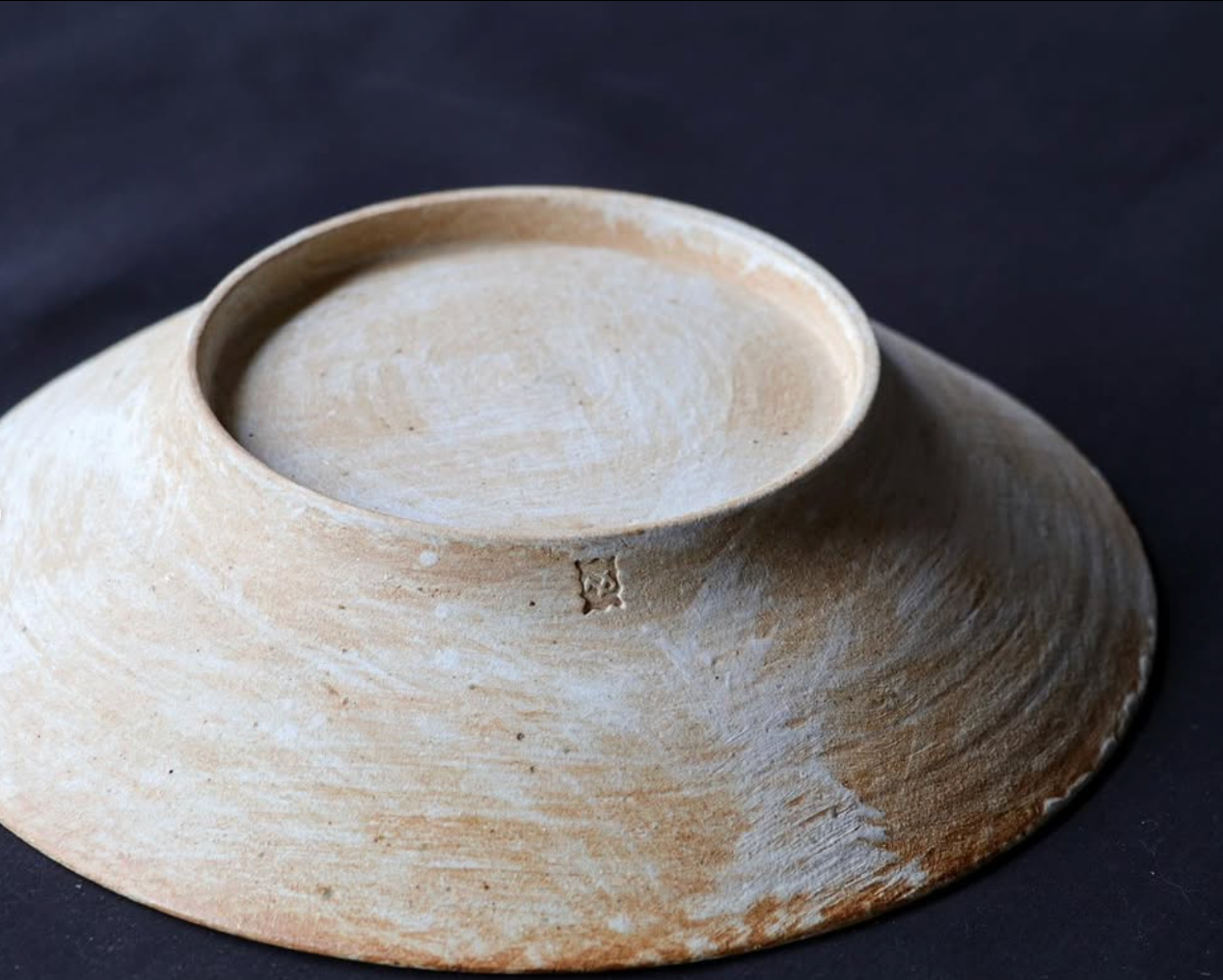 Hakeme Shallow Bowl