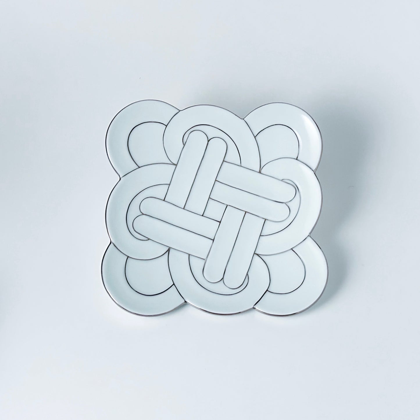 Lucky Knot Serving Plate
